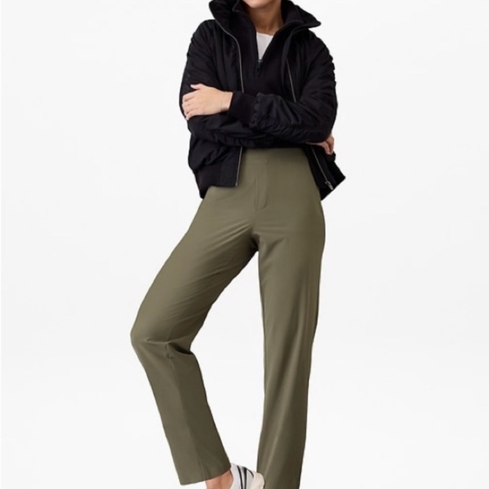 Athleta Brooklyn Cropped Ankle Pants Moss/Jungle - 10